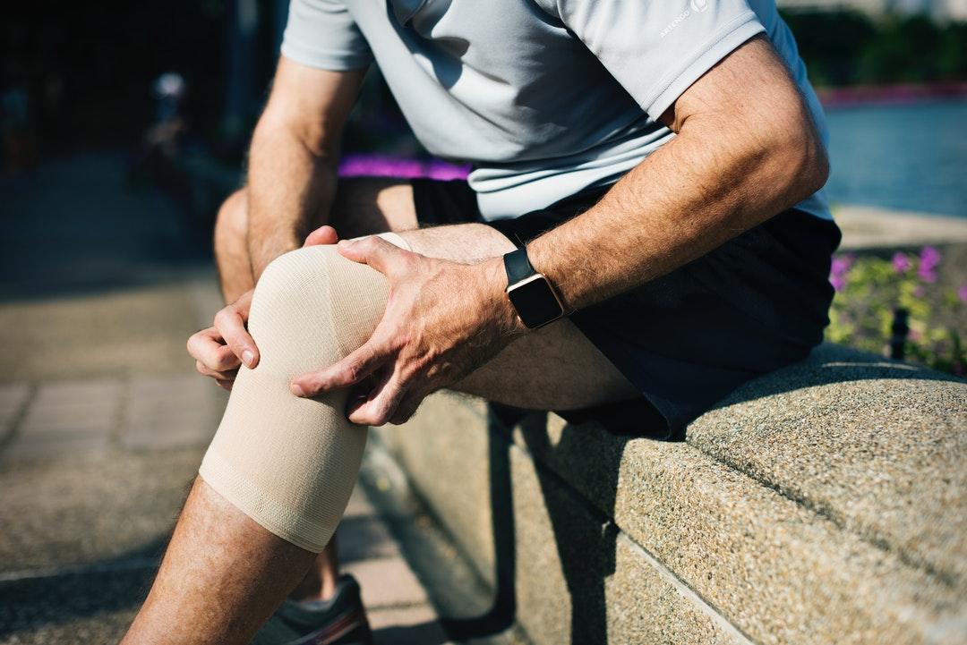 Weight Loss and Knee Pain: How Losing Weight Will Help Relieve Pain
