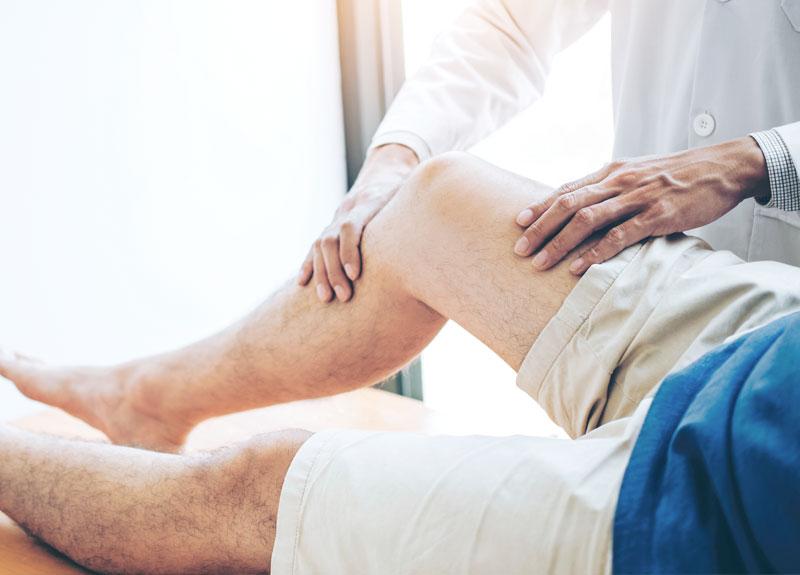 Non-surgical knee pain treatment in Fort Wayne